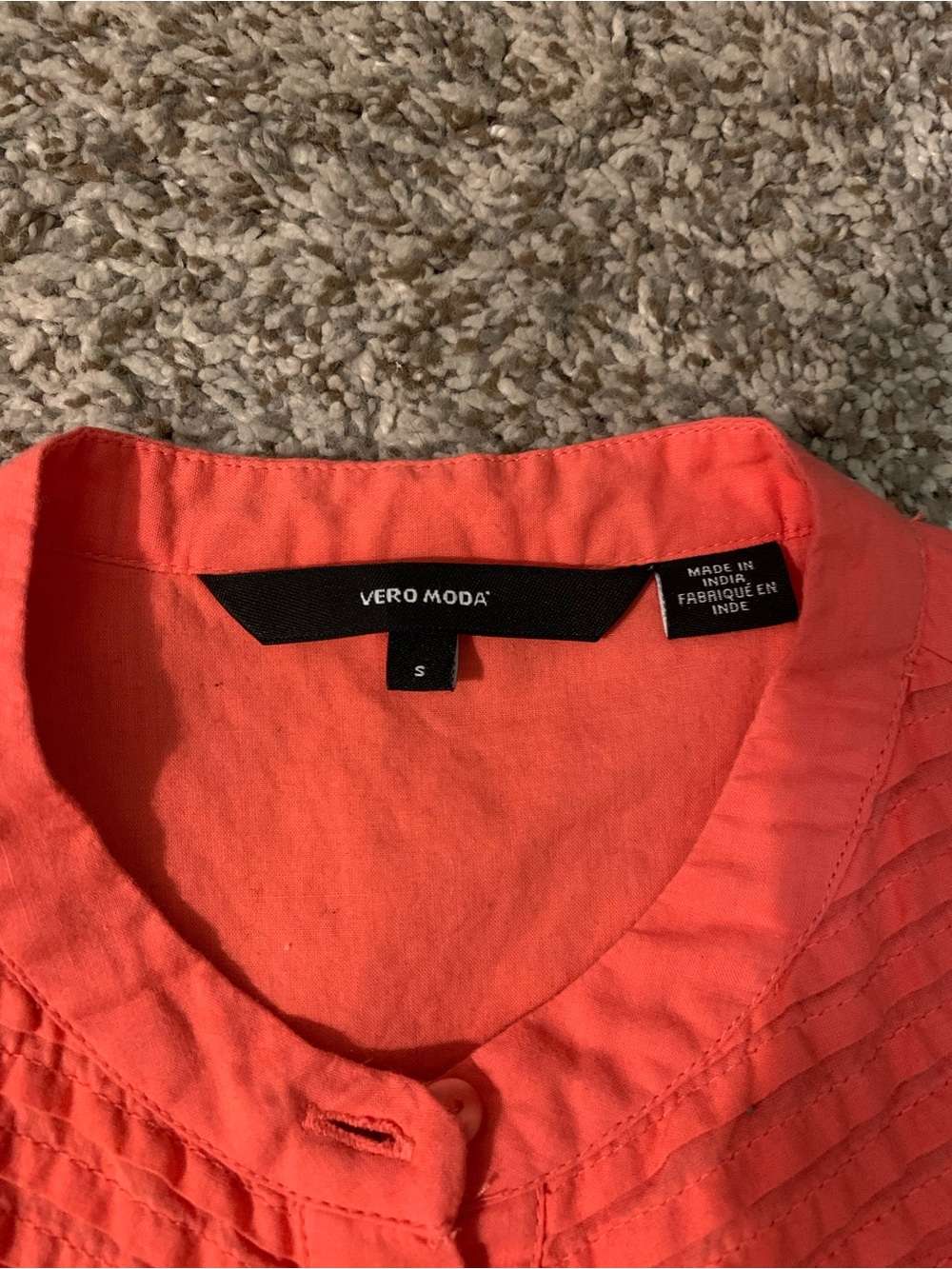 Vero Moda Women’s Coral Button-Front Ruffle Top - Picture 3 of 4